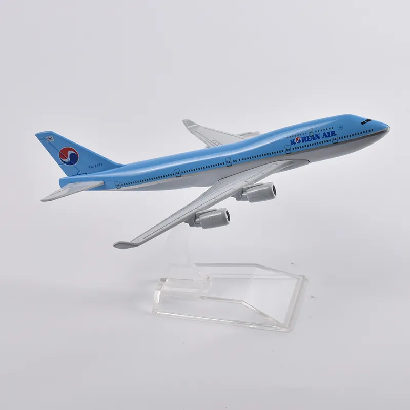 Jason Tutu 16cm Coreano Air Boeing 747 Aviões Modelo Plano Diecast Metal 1/400 Escala Coleção de Presente de Avião Drop 220418