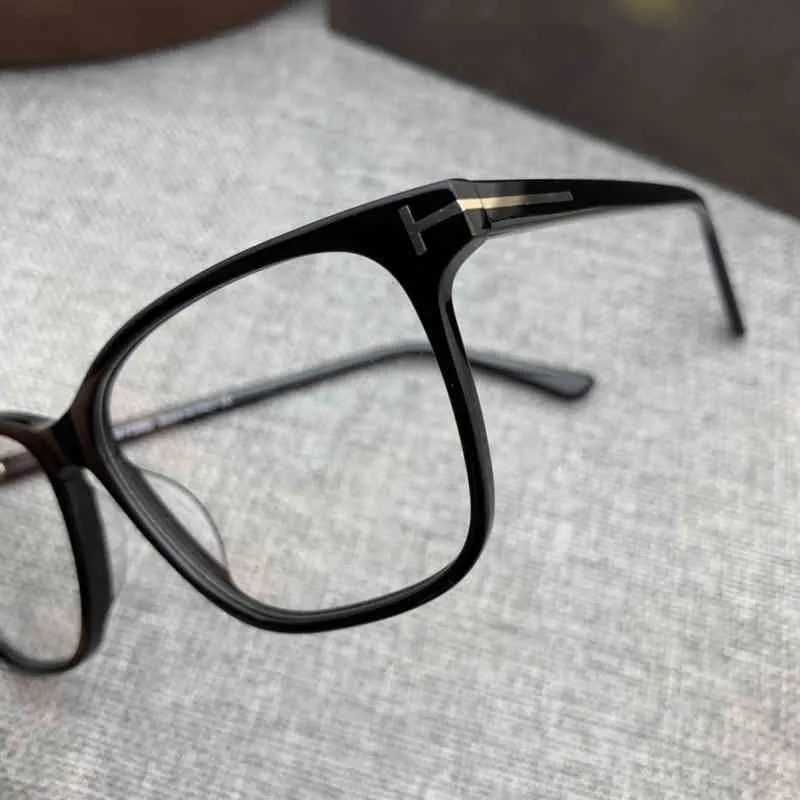 2024 meilleurs designers 10% de réduction sur le concepteur de luxe Nouveaux lunettes de soleil pour hommes et femmes 20% de réduction sur la version de la mode Spectacle de plaque chauffante Myopie Anti Blue Light Flat Lens