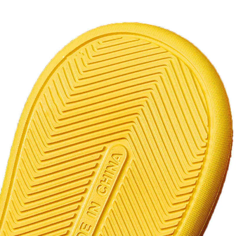 Pantofole bambini da 2 a 8 anni EVA Scarpe basse solide antiscivolo Nuovo arrivo 2021 Suola morbida Comode pantofole da bagno interni G220523
