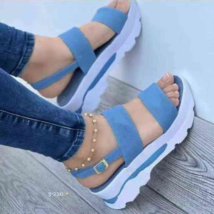 Storlek 36-43 2022 Nya Sandaler Kvinnor Sommar Flip Flops Outdoor Casual Platform Sandals Ladies Plus Size Wedges Beach Sandalias Y220409