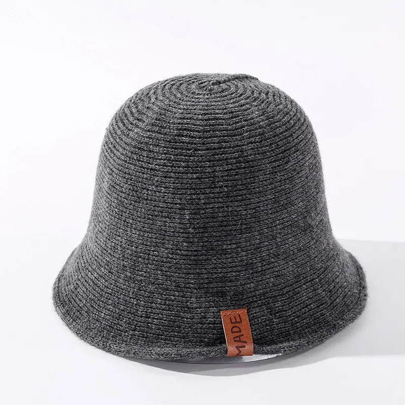 Кокк ведро шляпа Женщины шерстяные вязаные шляпы с твердым цветом шляпы рыбаков для женщин теплый зимняя шапка кожаная лейбл Винтажный корейский Gorros 224790423