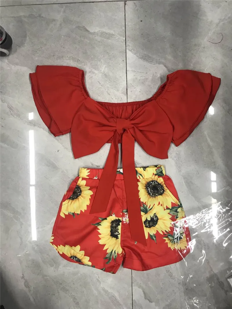 Tvådelad kostym för födelsedagsflickor Kläder Set Bowknot Croped Tops Sunflower Print Shorts Outfits Kids Party Semesterkläder 220507