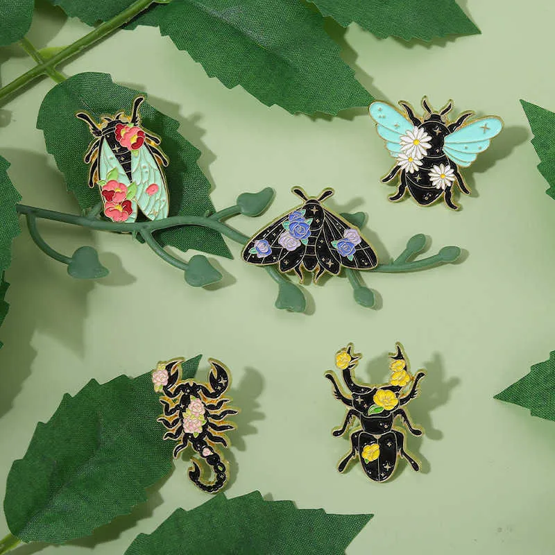 Nuevo broche creativo de aleación de insectos y animales, mariposa, animal, escorpión, bolsa de ropa, accesorios, insignia, pin