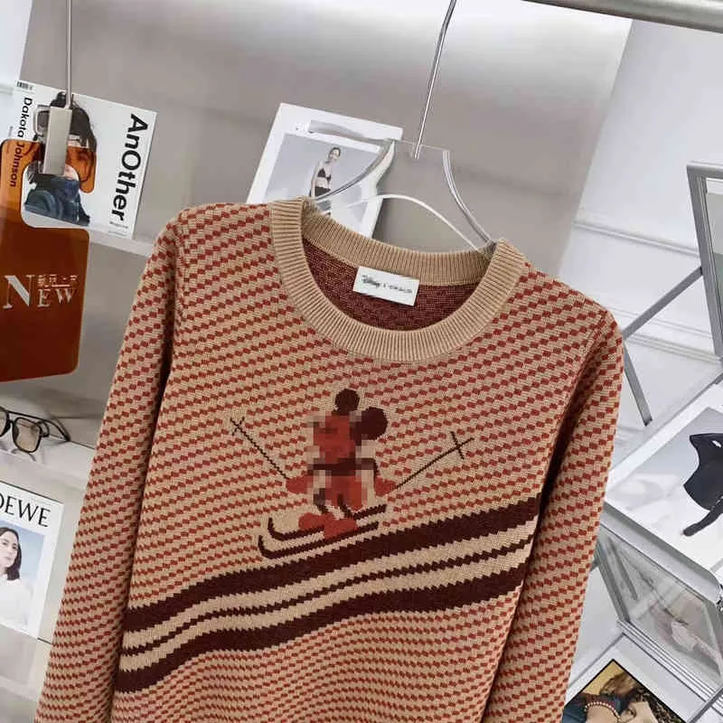 여성용 니트 티 디자이너 Kou 가족의 22 살짜리 마우스 자카드 양모 스웨터 여성 의류 대조 색깔 공동 이름 라운드 넥 멋진 양 코트
