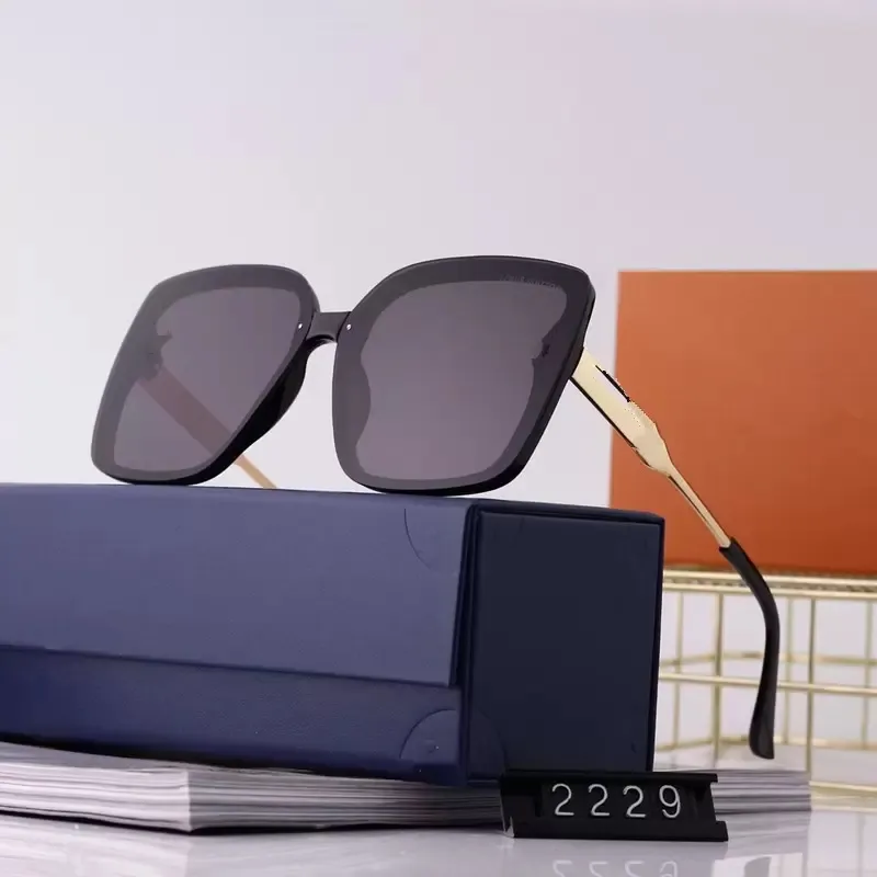 Designer Sonnenbrille 2229 Marke Herren Frauen Spiegel klassisch runde Sonnenbrille Uv400 Eyewear Metall Gold Rahmen Sonnenbrillen Polaroid Glass205d