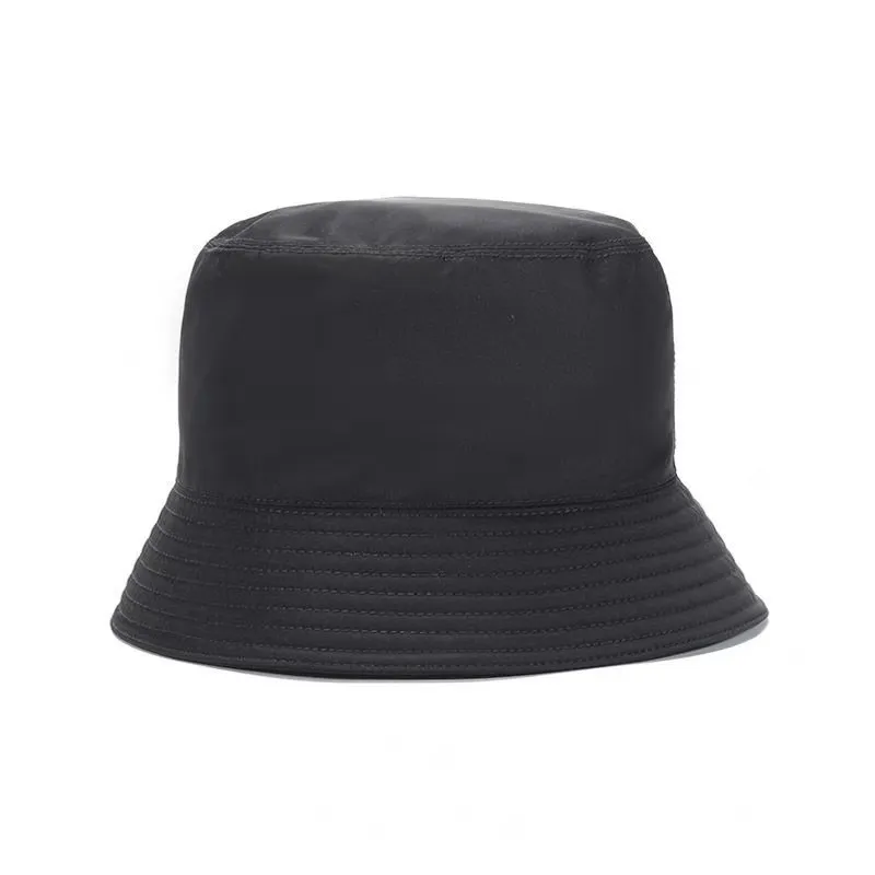 ファッションデザイナーの男性サンハットブラックホワイトピンクカーキフィッシャーマンバケツ帽子夏の通気性レザーブロック日焼け止めキャップ2561