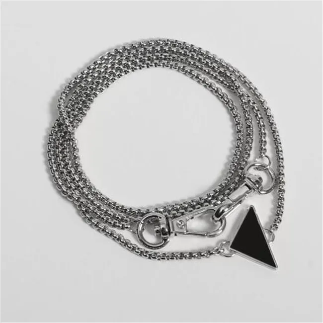 Collier de chaîne de liaison métallique Triangle Collier Lanyard Lanyard Chaînes anti-pertes pour support de lunettes de soleil Accessori266