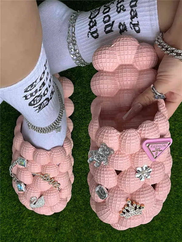 Slipper Summer Bubble Slides With Charms Women Toe Covered Slippers Casual Creative Peanut Shoes Eva Sandaler Beach Wear 35 44 Storlekar 7937 0729