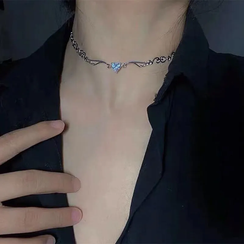 Goth EGirl Asthetic Heart Crystal Wave Wing Pingente Colar para mulheres Correntes fofas Grunge Charker Collar Indie Collier Jóias