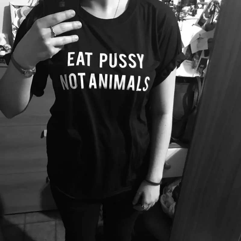 ハラジュクは動物ではなく猫を食べる綿Tシャツ女性グラフィックティービーガンシャツの女の子印刷トップスヒップスター220628