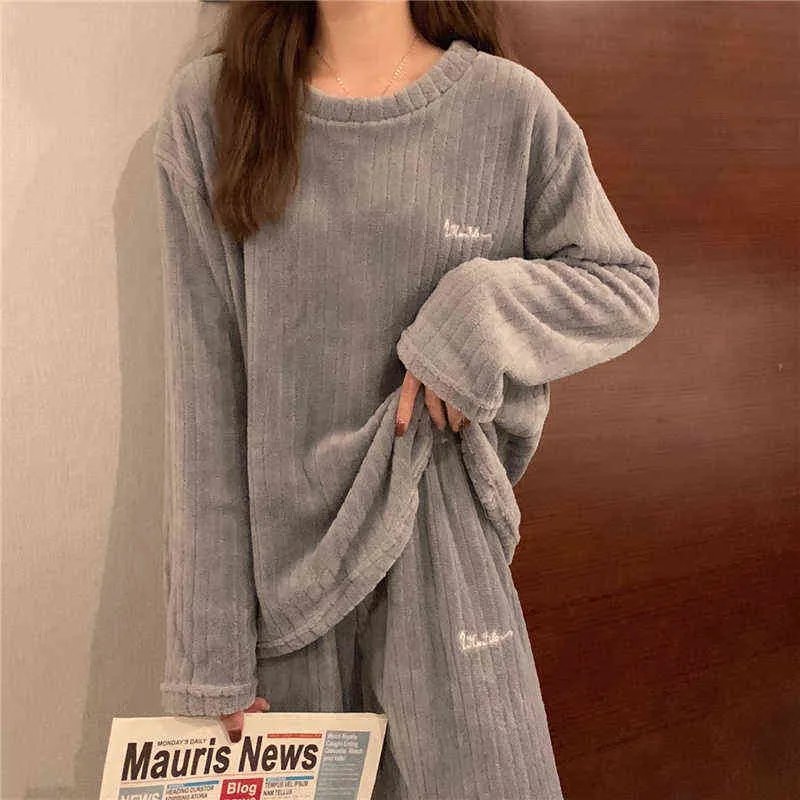 Hiver Femmes Pyjamas Ensembles Doux Flanelle Vêtements De Nuit Haut Col En O Épaissir Manches Longues Pyjamas Deux Pièces Homewear Mode Lâche Doux L220803