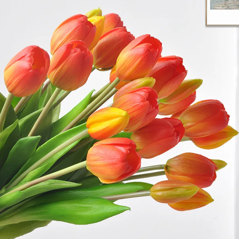 5 Stück/Blumenstrauß Luxus-Silikon-Tulpen, die sich echt anfühlen, dekorative Kunstpflanze für Zuhause, Wohnzimmer, Tischdekoration, Weihnachtsgarten 220408