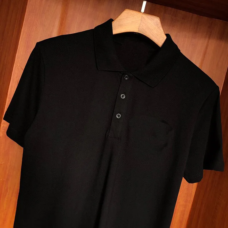 Polo allentata da uomo di marca giovanile traspirante, bella estate, modello farfalla con diamanti, moda, maniche corte 220504