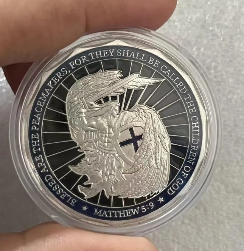 5 pz / lotto Saint NICHAEL Forze dell'ordine Sfida Moneta regalo Dio benedica la polizia Preghiera Moneta commemorativa placcata argento cx284S