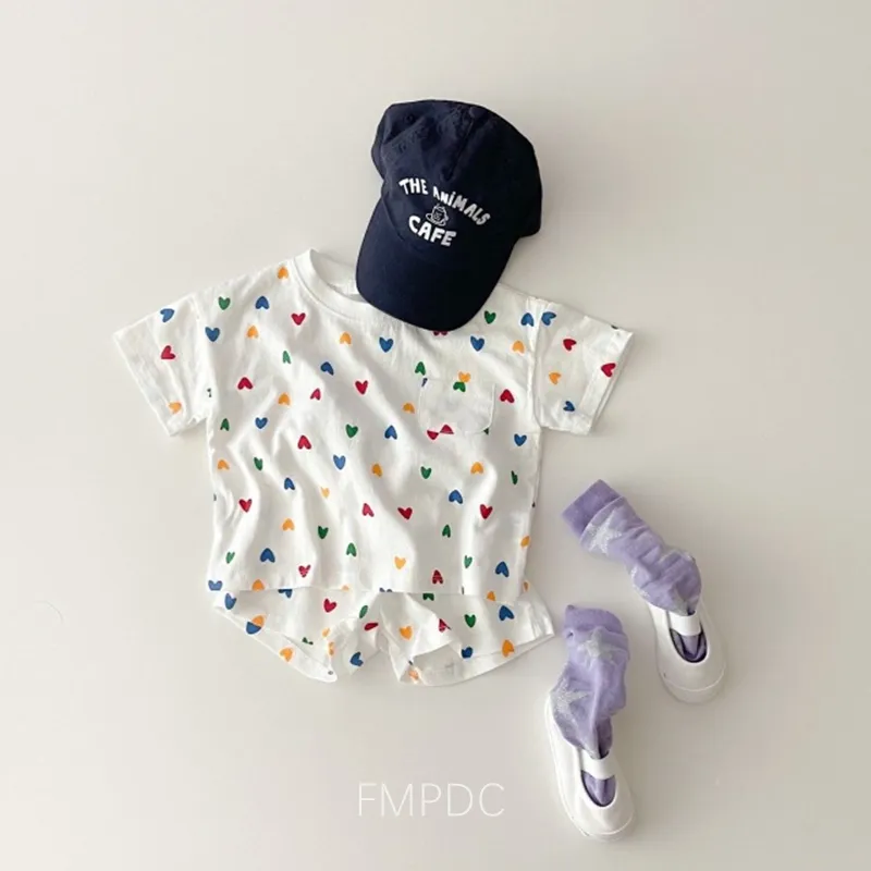 Été bébé filles ensemble de vêtements o-cou t-shirts coeur imprimé T-shirt + Plaid Shorts 2 pièces coréen infantile costume décontracté enfant en bas âge 220507