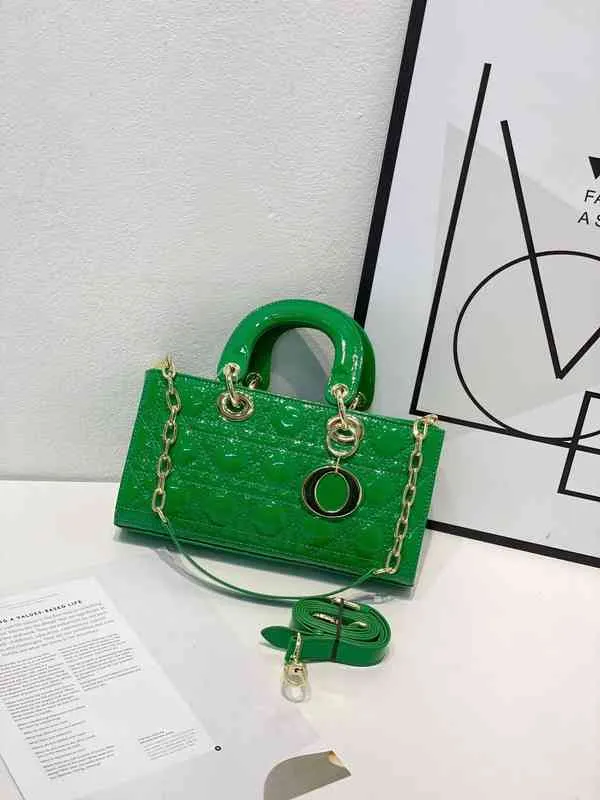 Women's Fashion Personality Trend Brand Bag Wholesale 2022 New Small Square Simple and Versatile High-grade Fragrance Hand-held Shoulder
