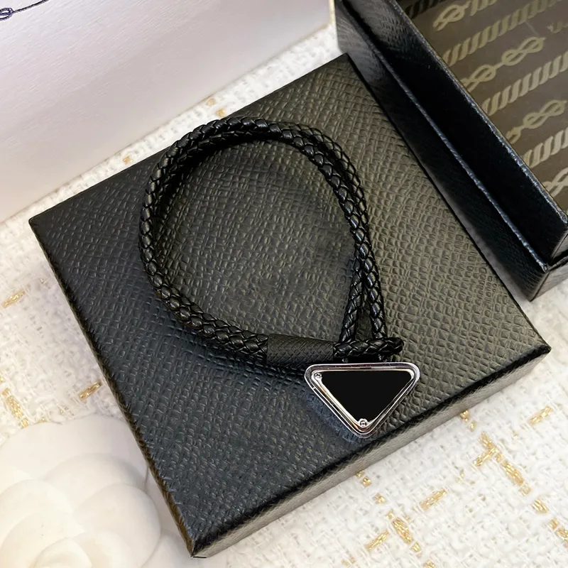 Herren-Klee-Armband, klassischer Schmuck, Designer-Herren-Lederarmband, luxuriös, lässig, Armbänder, Mode, Dreieck-Anhänger, Geschenk für Frauen 251j