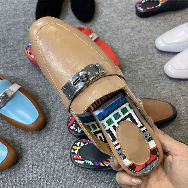Обувь для обуви женщин Baotou Muller Color Matching Metal Decorative European Slippers Outdoor Half Support Sandals 2022 Summer New 220709