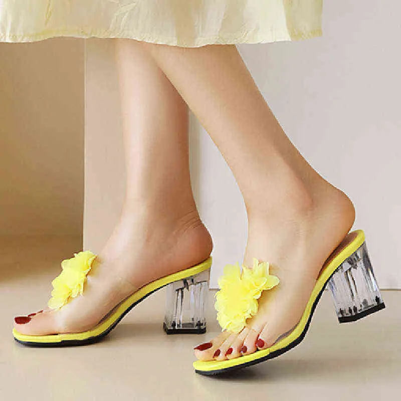 Сандалии чистые каблуки Женщины Slippers Sweet Bowtied Summer Shoes 2022 ПВХ прозрачные женщины Желтые белые вечеринка Большой размер 220427