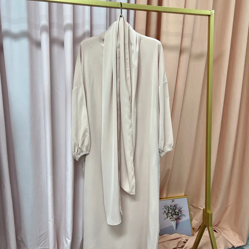 Sommer Abayas Muslimischen Kleid Volle Länge Flare Hülse Weiche Glänzende Abaya Dubai Türkei Islam Robe Frauen ramadan eid djellaba anzüge