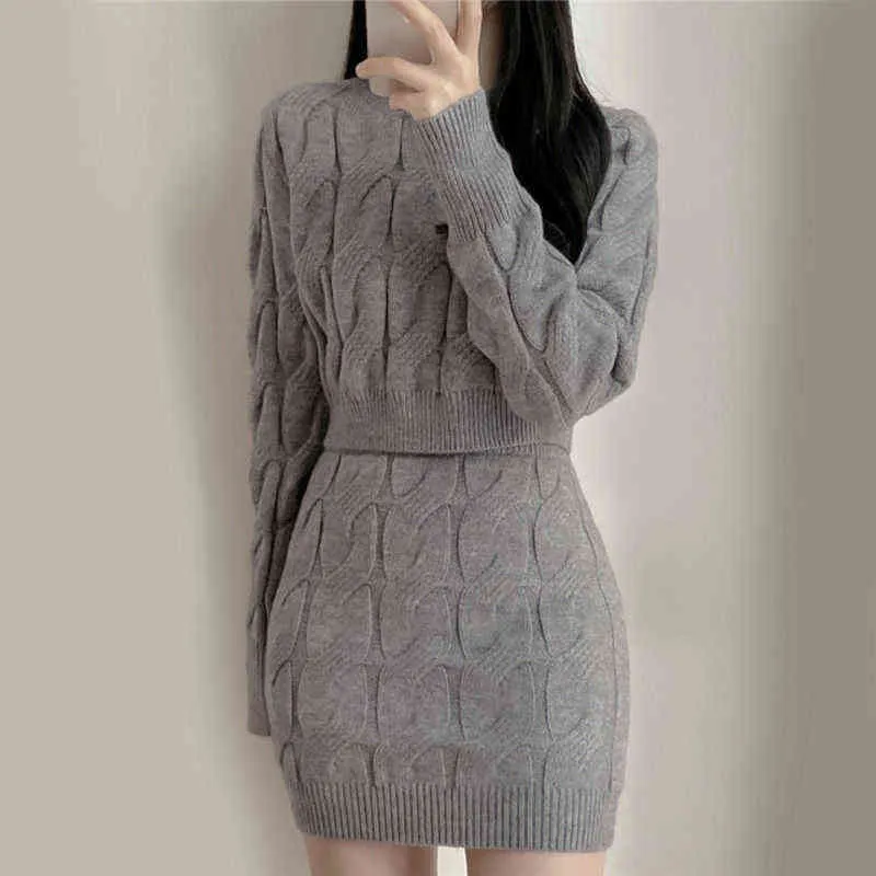 Sweater Suit Women's Fall/Winter Loose Knitted Two-Piece Letter Jacquard Shorts Pullover Long Sleeve Knitted Two-Piece Set T220729