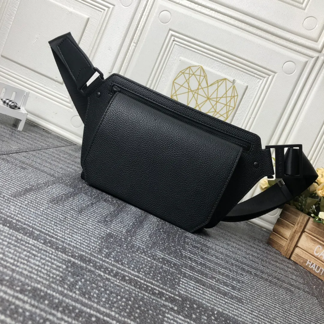 Mens new shoulder bags black lichee leather fashion wallet metal hardware flap magnetic buckle waist bag avenue sling bag man designer BumBag