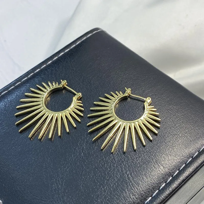 Boucles d'oreilles cerceau Huggie Spike Sun pour femmes, ligne dorée géométrique Unique, Cool, bijoux Streetwear JewelryHoop279M