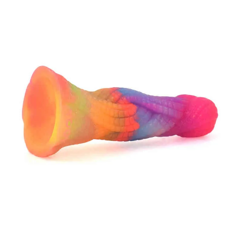 NXY Dildos Silicone Luminous Color Penis Para Iniciantes Masculino e Feminino Sucção Cups Pequeno Anus Plug Adult Sex Products 0317