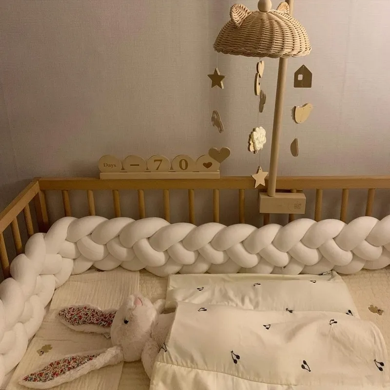 INS Baby Rattan Rattles Mobiles de berço BELE BELL Caixa musical de 0 a 12 meses de madeira para COTS Decoração da sala de projeção 220428