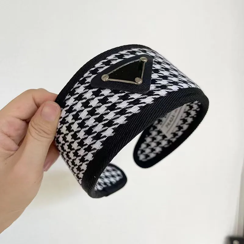 Brand Designer P-Letters Printing Wide Haptribe for Women Corean Vintage Retro Wide Edge Hair Hoop Outdoor Sports HEA324A