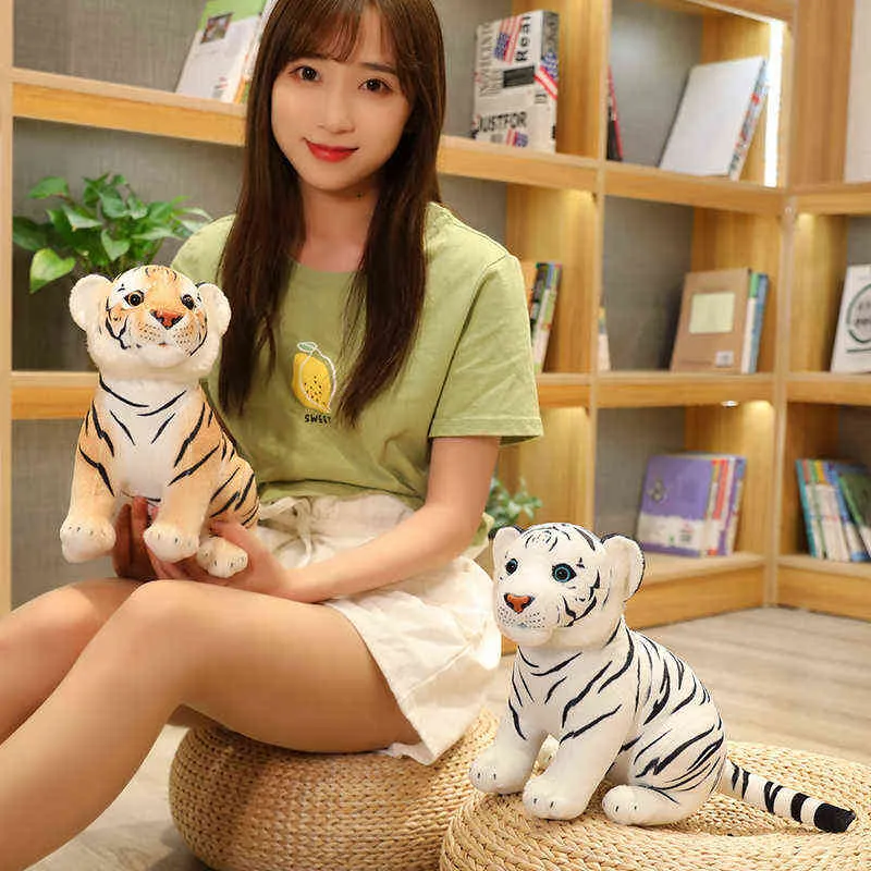 CM Brinquedos de pelúcia de tigre na vida real