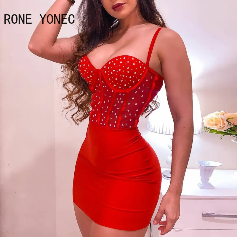 Femmes solide Cami clouté Spaghetti sangle Mini moulante Sexy fête robe rouge 220406