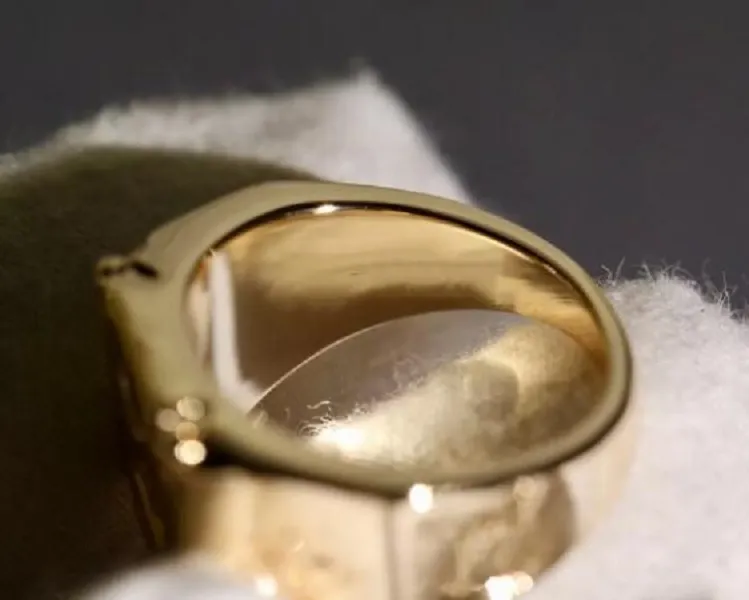 Nuovo acciaio al titanio lettera coppia anello moda tendenza fiore anelli placcati oro di alta qualità fornitura di gioielli i298C