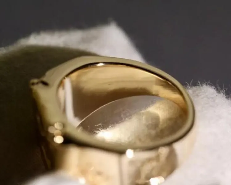 Nuovo acciaio al titanio lettera coppia anello moda tendenza fiore anelli placcati oro di alta qualità fornitura di gioielli i217y