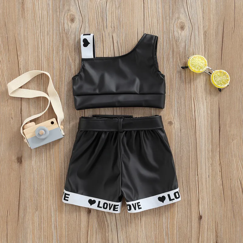 Focusnorm 0 5y Fashion Summer Girls Clothes Set 2st One Shoulder Love Letter Vest Tops Shorts With Bag Pu Leather Clothing 220620