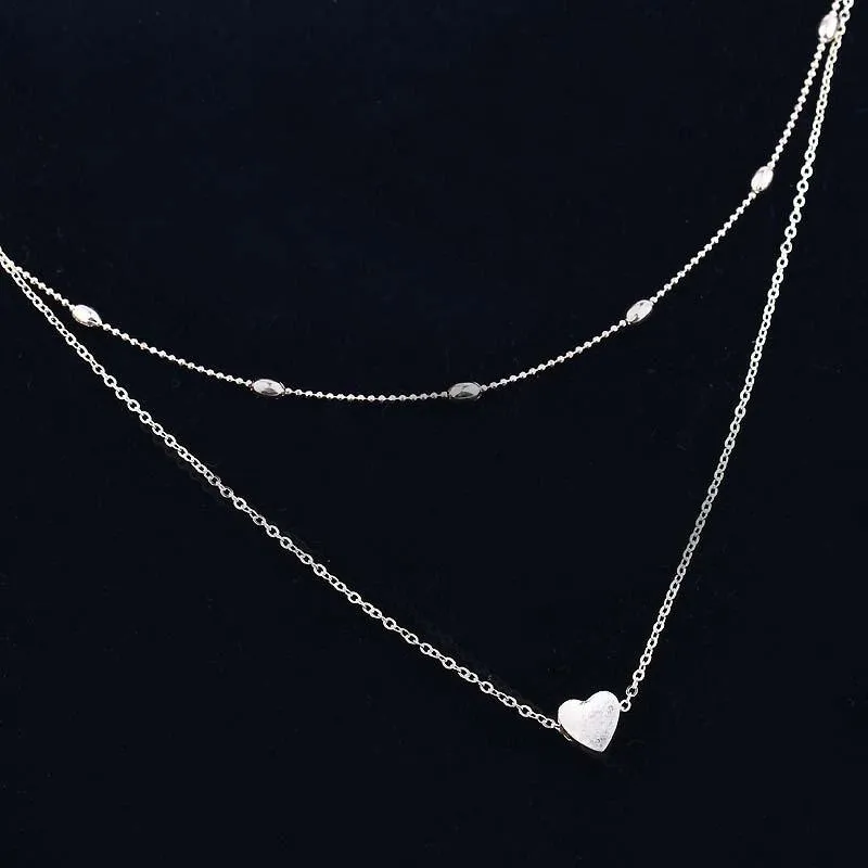 Hänghalsband flera lager Tiny Small Heart Moon Choker Halsband för kvinnor Guldfärg Kort kedja krage smycken gåvapender261w