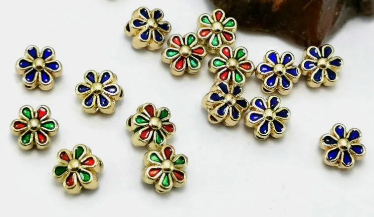 Huile d'espaceur à fleurs argentées tibétaines dégoulinant de torines dorées perles en vrac Connecteurs pour les bijoux de bricolage Bracelet T3ge