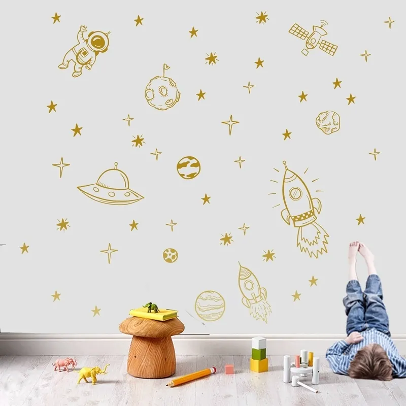 Fusée Navire Astronaute Creative Vinyle Sticker Mural Pour Garçon Chambre Décoration Espace Décalque Pépinière Enfants Chambre Décor NR13 220607