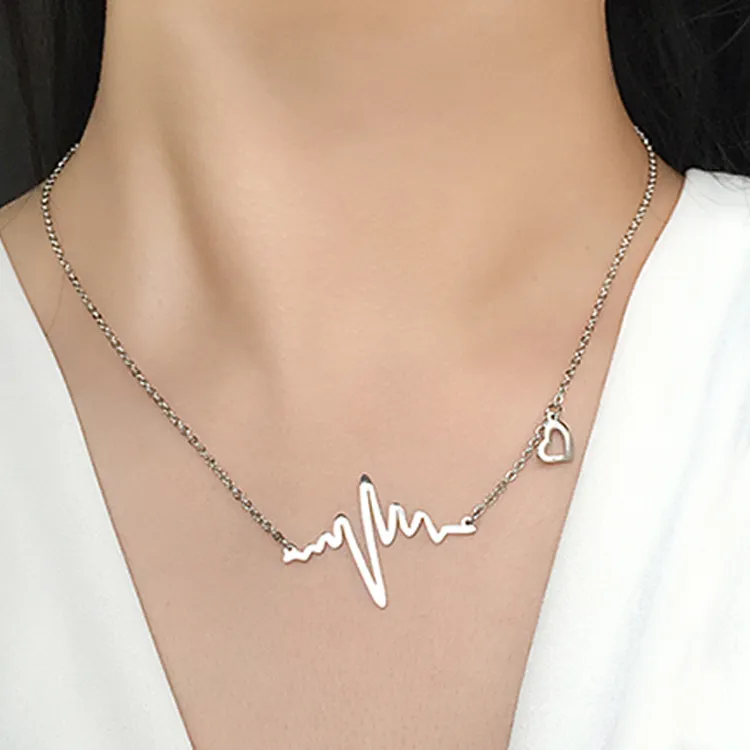 Korea ECG Pendant Love Necklace Female Titanium Steel 18K Electroplating Gold Peach Heart-shaped Clavicle Chain Color Gold Jewelry