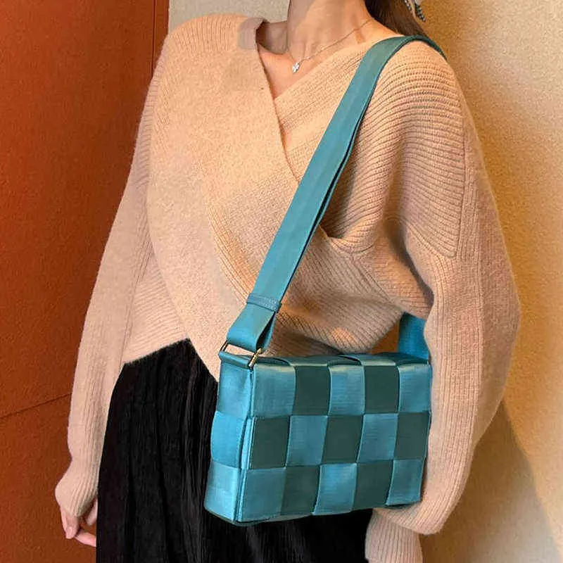 Moda Naylon Dokuma Yastık Şekli Kadın Omuz Çantaları Tasarımcı Marka Crossbody Çanta Lüks Kanvas Messenger Çanta Kare Flap Çantalar G220509