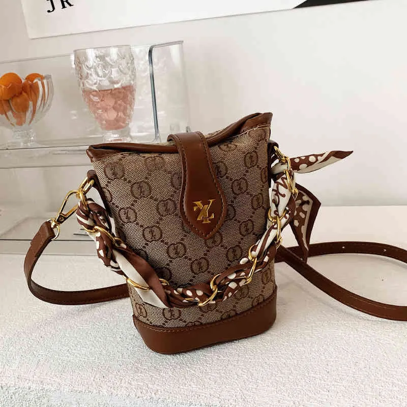 Purses sale French minority silk scarf Chain Handbag women's 2022 new versatile One Shoulder Messenger Bag Bucket Bag