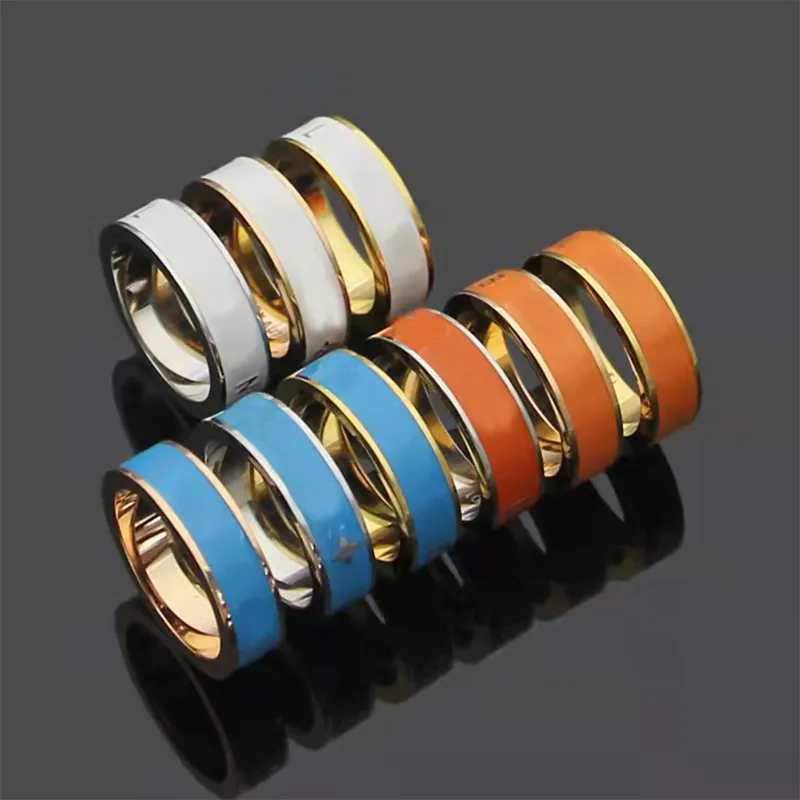 Nowy kolor emalujący v pierścień moda luksusowa para projektantów ślubnych dla mężczyzn Kobiety Wysokiej jakości 316L Titanium Steel Jewelry303r