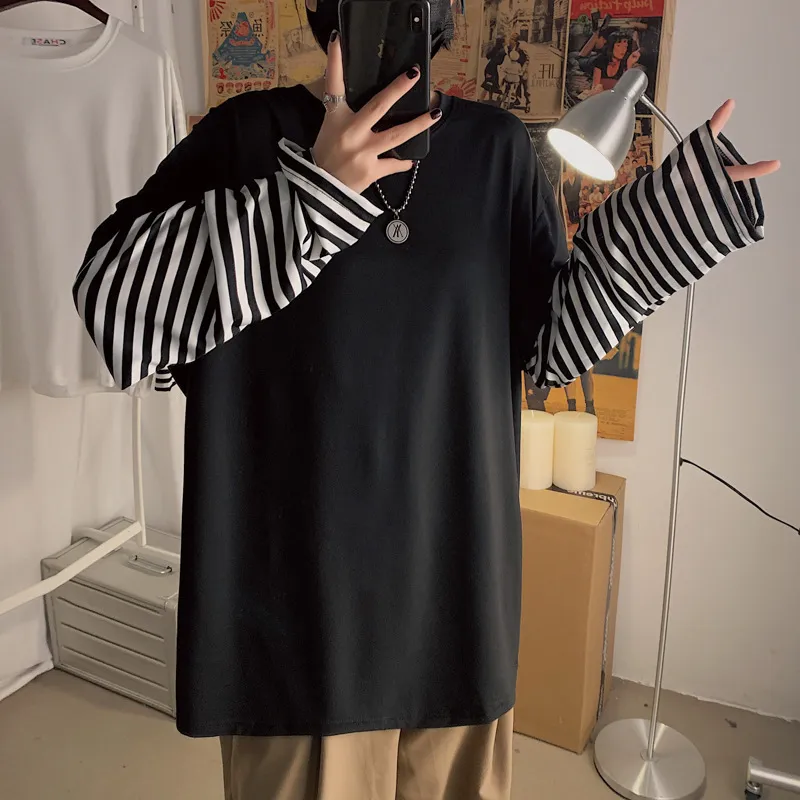 Koreański Harajuku Black White Striped Hip Hop Koszulki Mężczyźni Kobiety Jesień Z Długim Rękawem Fałszywy Dwuczęściowy T Shirt Solidne ubrania Tshirt 220401