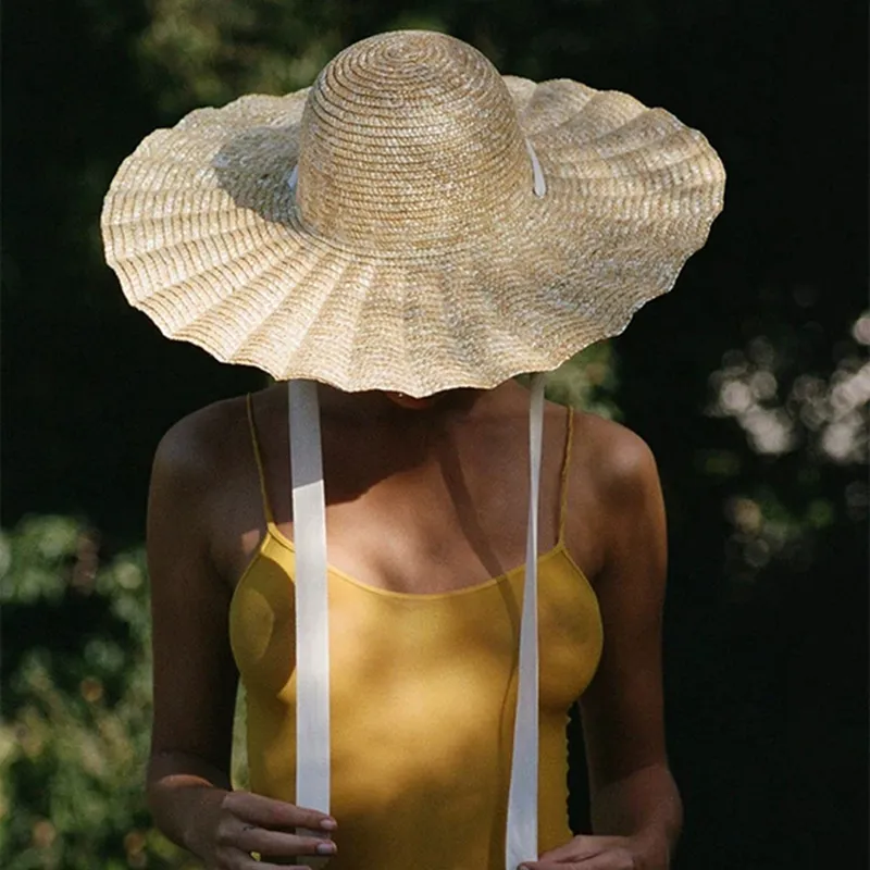 Büyük Brim Şerit Hasır Şapka Yaz S Kadınlar Için Plaj Kap Şapka Kubbe Üst Güneş Tatil Zarif Cap 220318