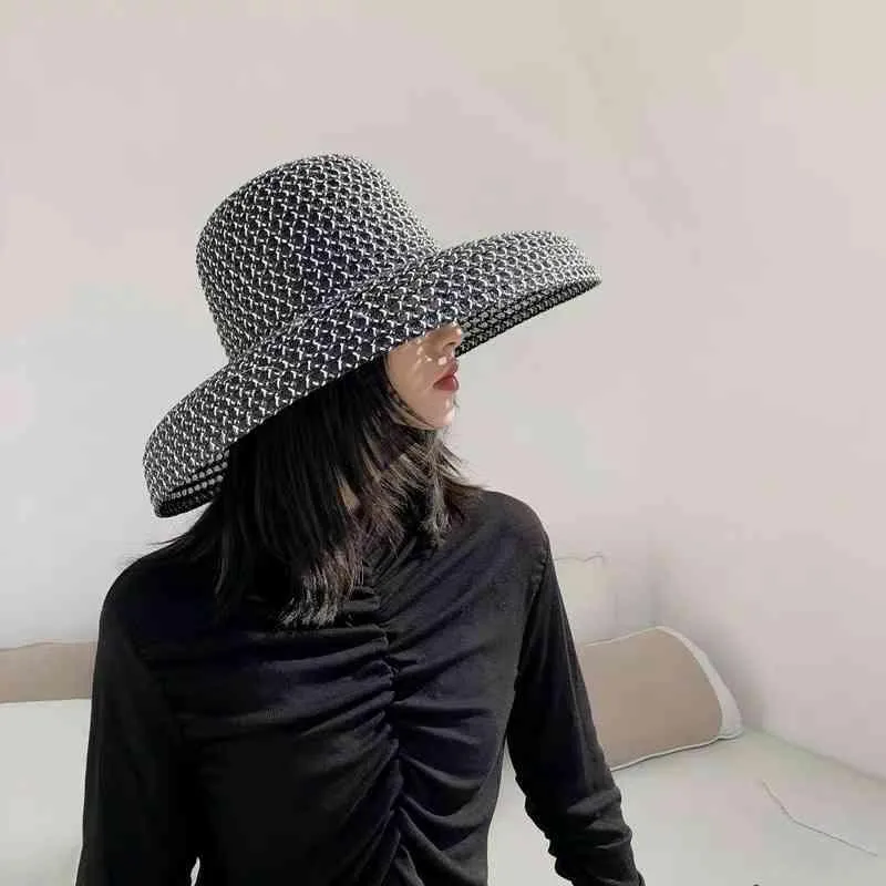 Retro Round Top Big Straw Ladies Sun s Travel Holiday Visor s Vintage Women Beach Hat Noir et blanc