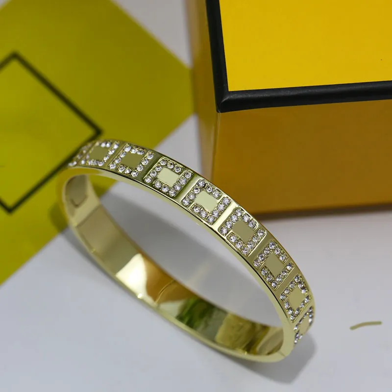 Diamond Bangle Fashion Bracelet For Women Gold Buckle Bangles F Bracelets Luxurys Designers Love Bracelets Gift D2206213Z