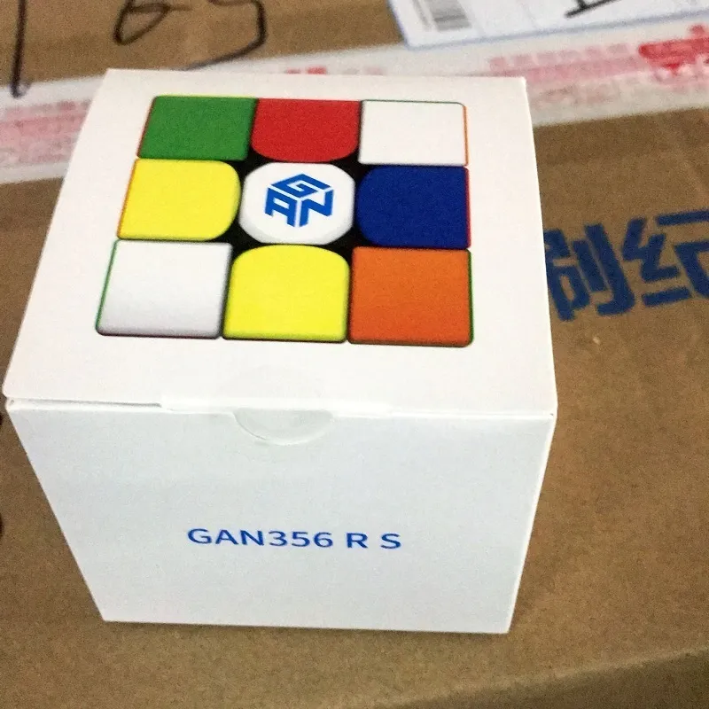 Säljer original GAN356 R UPPDATERAD S 3X3X3 CUBE GANS 356 MAGIC PROFESSIONAL GAN 356 3x3 Speed ​​Educational Toys 2203238378438