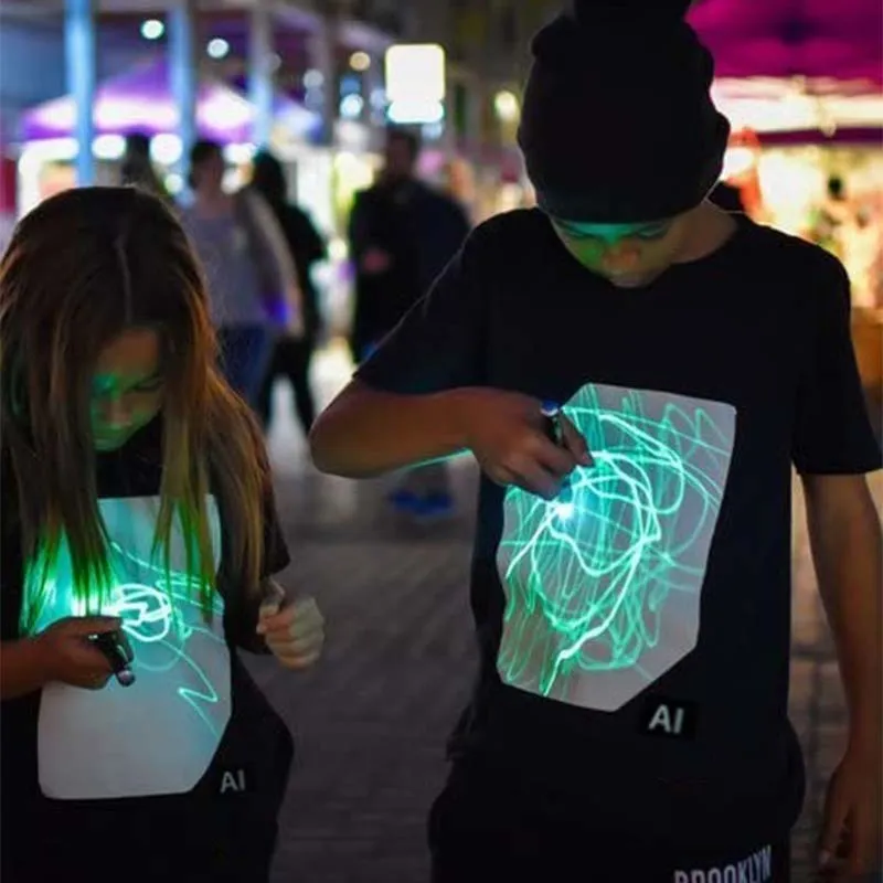 DUOFAN t-shirts illuminés Interactive Glow femmes t-shirts dans l'obscurité t-shirt Graffiti peinture vêtements de famille lumineux avec lumière 220608