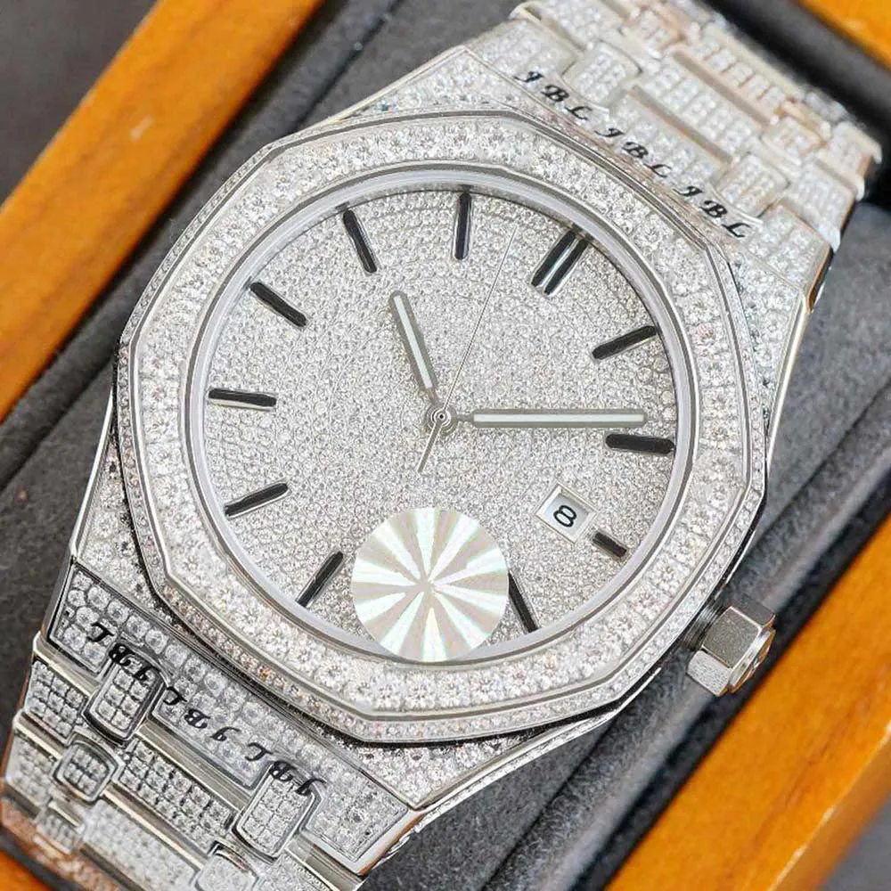 Ręcznie robione pełne diamentowe męskie zegarek automatyczne zegarki mechaniczne Sapphire ze stalą stalową w stylu diamentów 40 mm Montre de Luxe Business WRI233N