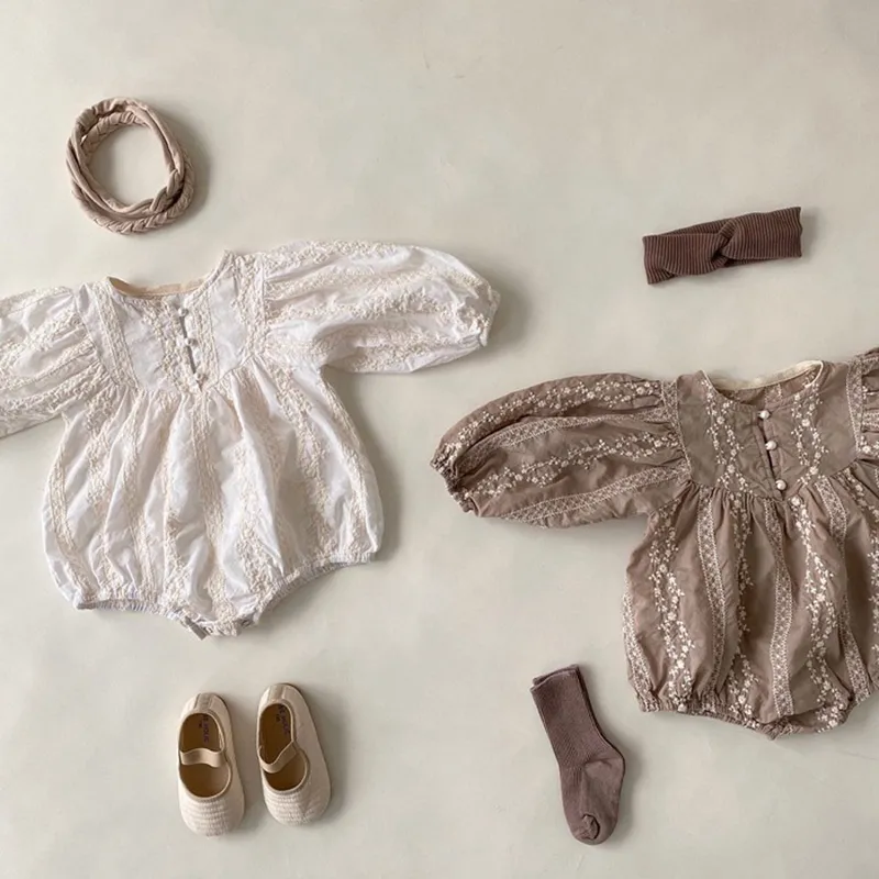 Hibobi Lace Princess Toddler Romper Höst Retro Född Baby Tjej Kläder Bomull Vår Solid Blom Infant Spind 220426